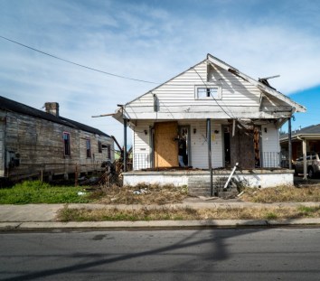 Abandoned houses damaged in Hurricane Katrina (http://www.huffingtonpost.com/2015/03/16/hurricane-katrina-anniversary_n_6762368.html)